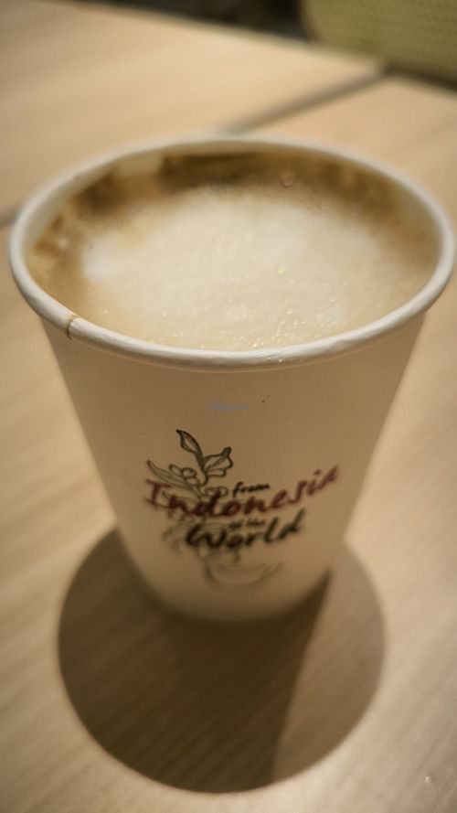 Capuchino con leche de avena at Kopi Kenangan - Tomohon in Kota Tomohon