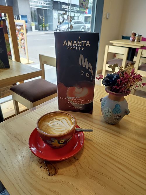 Vegan cappuccino at AMAUTA COFFEE - LA MAR in Provincia De Lima