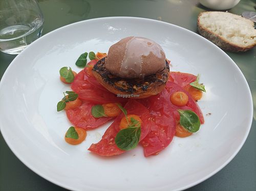 Entrée vegan déclinaison tomates at Maison Patte Noire "1 lieu, 2 restaurants" in Pays De La Loire