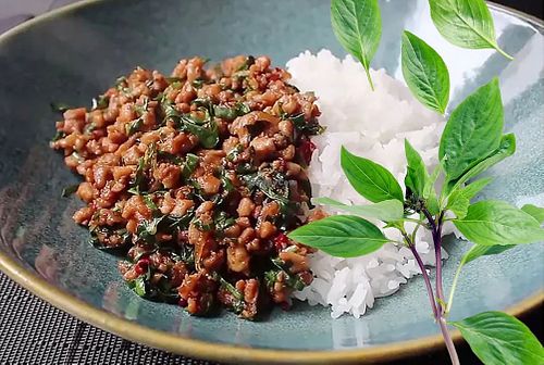  at Mali's Thai in Halle