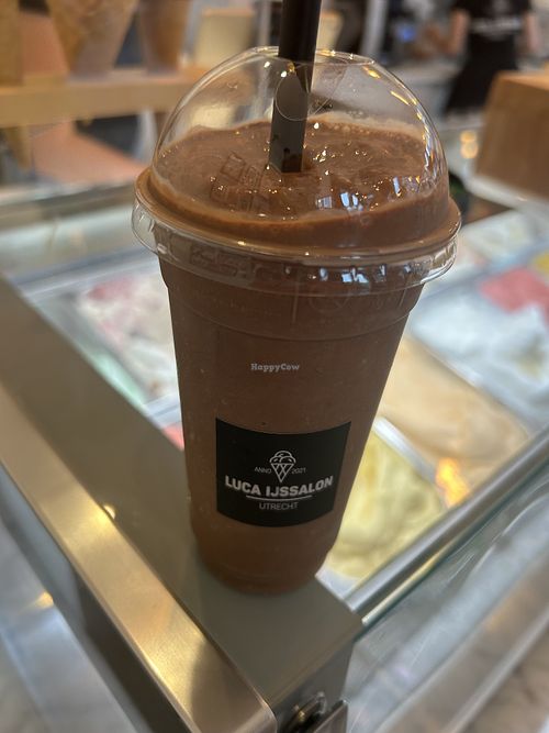 Vegan Milkshake (2 dark chocolate, 1 passionfruit scoops) 5,90€  at LUCA IJssalon in Utrecht