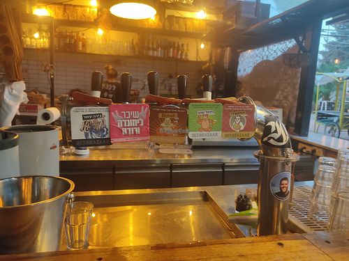 beer taps at Beer Bazaar in Jerusalem District