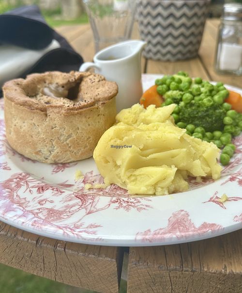 Mushroom and Ale pie  at George Inn in New Jersey