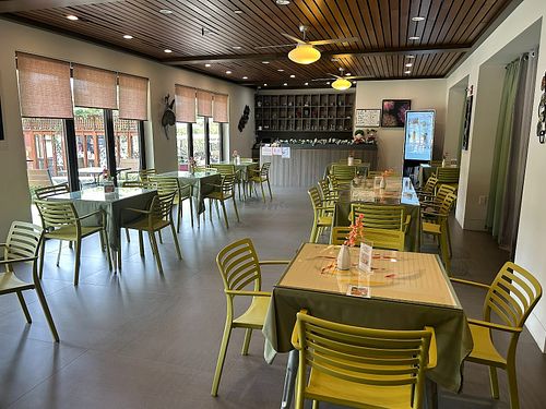 Restaurant overview, very clean! at Water Drop Teahouse in Stafford