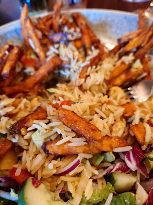 Butternut gobi dansk with sweet potato fries at Yew Tree in England