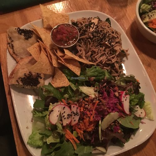 Assiette Bonnys en version végane at Bonnys Vegetarian and Organic Cuisine in Montreal