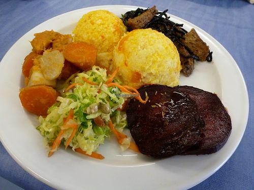 Macrobiotic dish of the day at Baratza Kafea in Pamplona