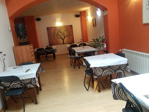 Inside at Baratza Kafea in Pamplona