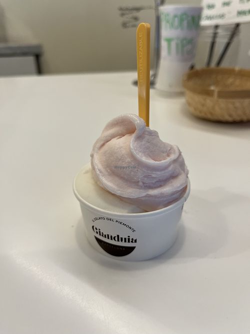 Coconut and grapefruit   at gianduia in Catalunya