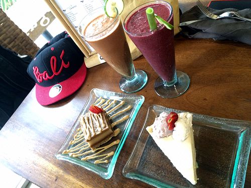 very rich and sweet vegan drinks & desserts  at Divine Earth in Seminyak