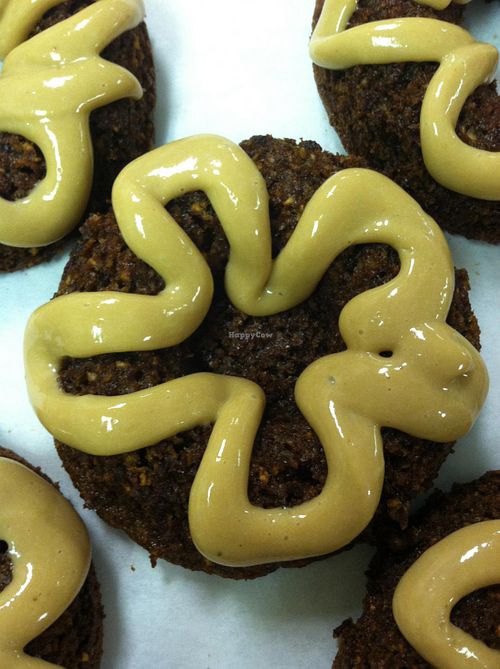 wheat-free, baked doughnuts great for vegans, gluten-free diets and diabetics  at Iss' Magic Mixes Oatmeal Cafe in Mesa