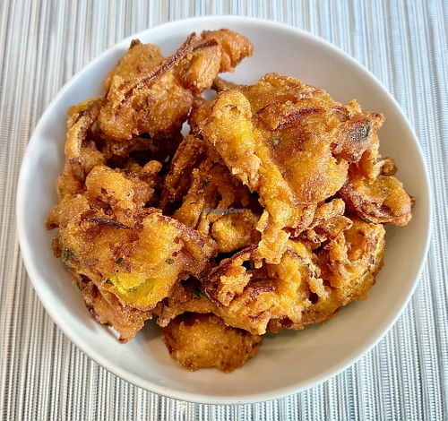 Onion bhaji at Dunes Cafe in Dubai