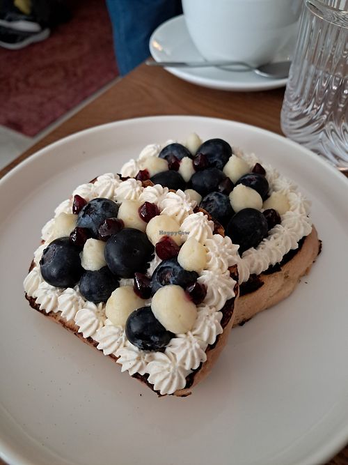 Blueberries & lemon curd french toast at BIG Sister in London