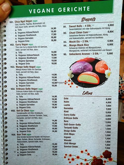 Mains and desserts at Hoi an in Baden-württemberg