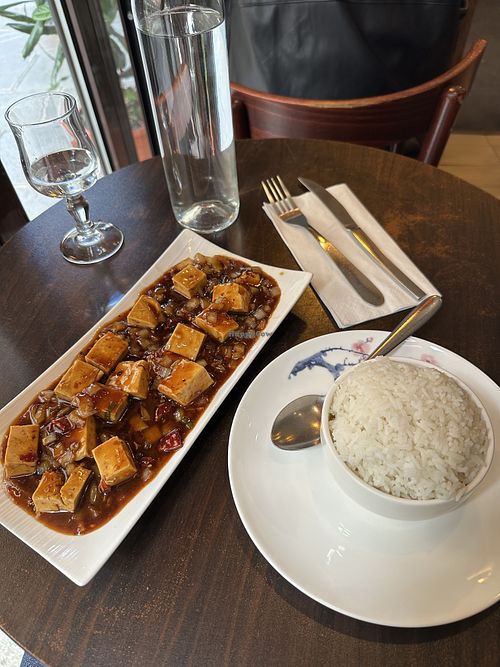 Spicy tofu with rice  at C'Trobon in île-de-france