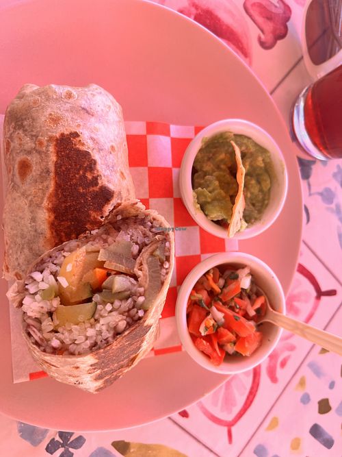 Veg burrito with pico de gallo and guacamole  at Loncheria Alexia y Geovanny in Quintana Roo