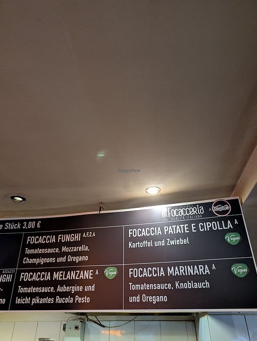 Menu with clearly marked vegan options at La Focacceria in Berlin