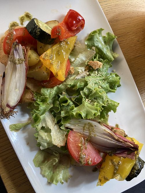 Tarte aux legumes  at Bistrot Dix Vins in Bourgogne-franche-comté