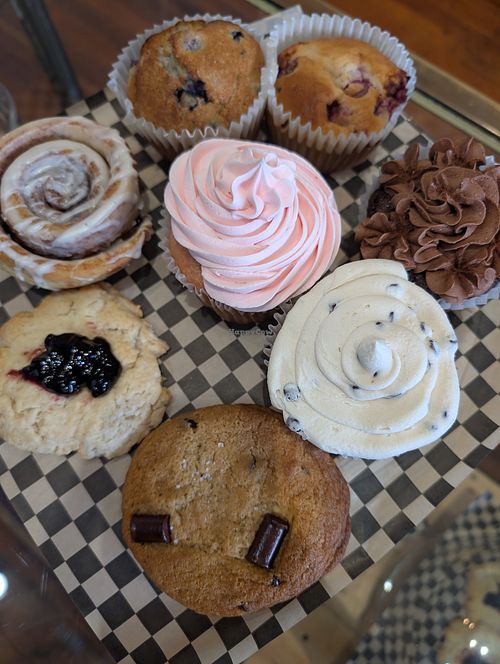Many vegan options at The Little Cottage Bakery in Seaside