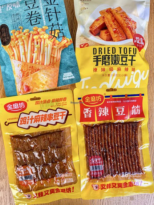 Tofu and Seitan snacks  at Lelego Market in Illes Balears