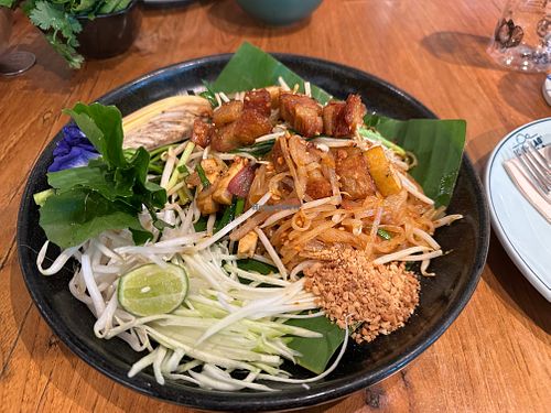 Pad Thai with vegan crispy pork at KubKao' KubPla in Krung Thep Maha Nakhon