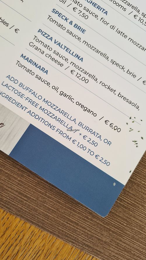 Pizza Marinara (vegan) at Area Zenith in Bibione