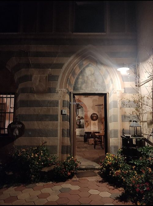 Monastery at L'Eremo - Rifugio escursionistico nel Parco di Portofino in Liguria