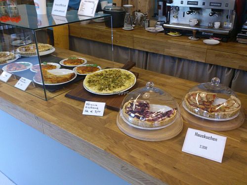 Enjoy your meal... at ISS GUT in Frankfurt