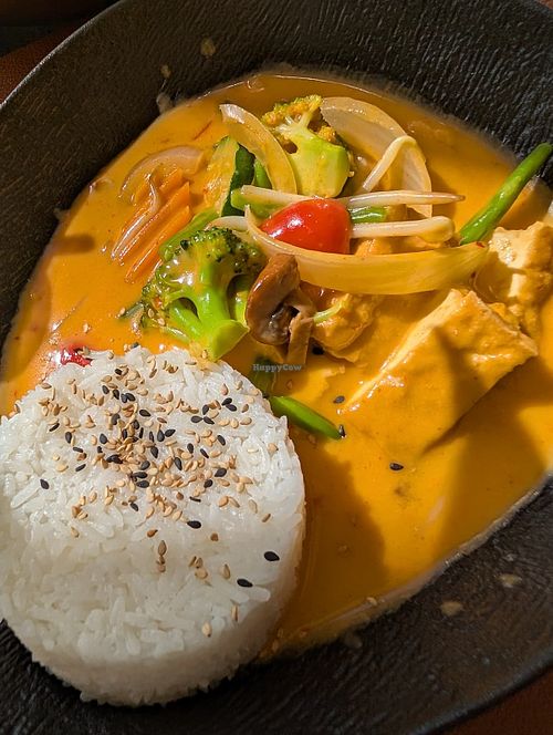 vegan coconut curry at YAMA Asia Fusion Kitchen in Tirol