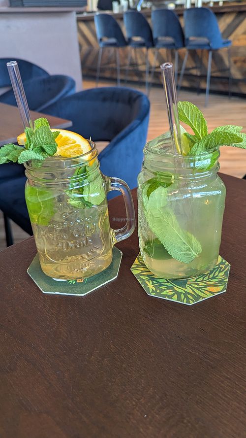 Homemade iced teas at YAMA Asia Fusion Kitchen in Tirol