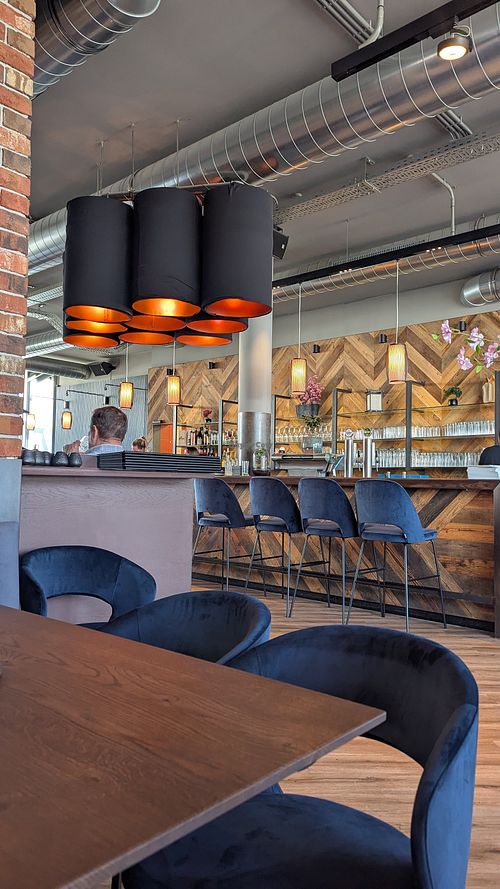 Vibe at YAMA Asia Fusion Kitchen in Tirol