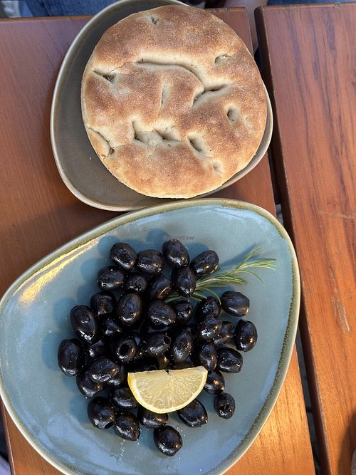 Foccacia und Oliven   at Bootshaus  in Bayern