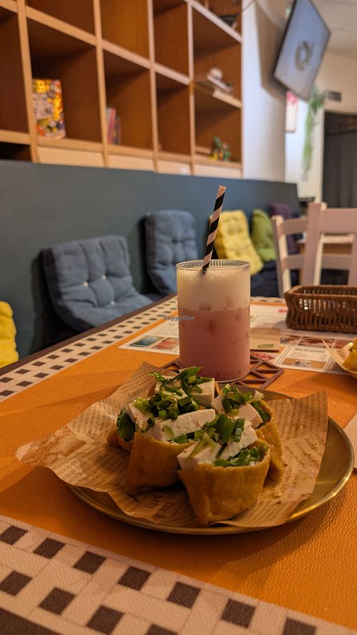 Fresh tofu & spring onion yubu chobap and strawberry oat latte at Bon Dabang in England