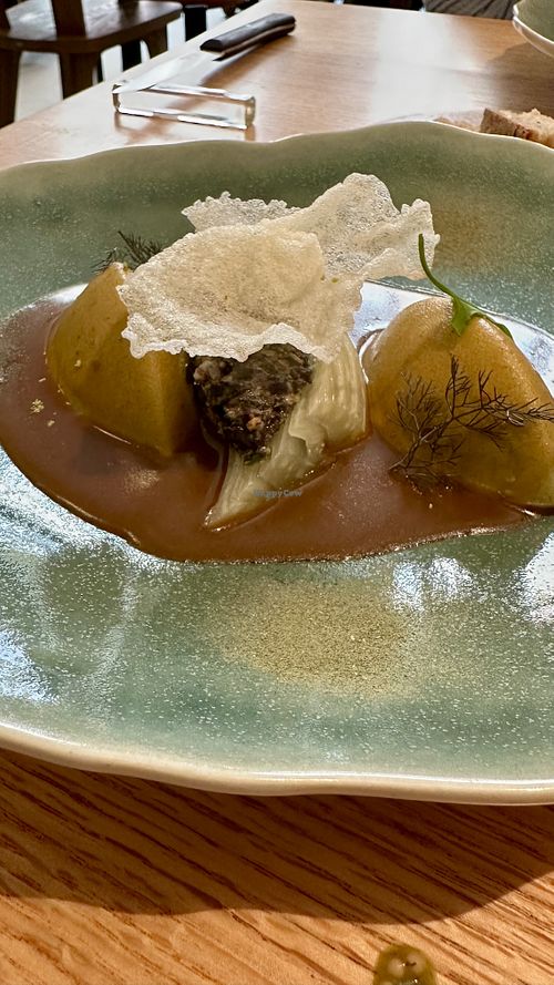 Wakame quenelle, braised fennel, "Nontua" sauce with rice twill   at Trèfle in Lyon