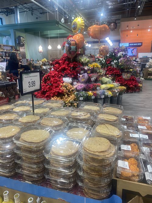 Floral Station and Buñuelos Spotted 🫶🏽  at Vallarta Supermarkets in Modesto