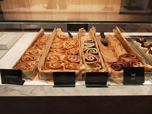 Verschiedene Schnecken at Kijamii Rösterei Café in Essen