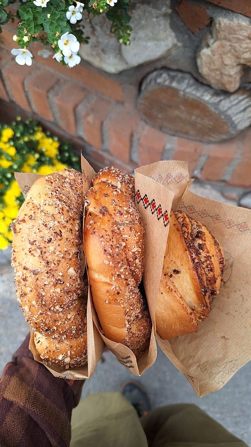 nut pretzels with margarine and sugar, cinnamon rolls with nuts at Mama cozonacilor in Județul Brașov