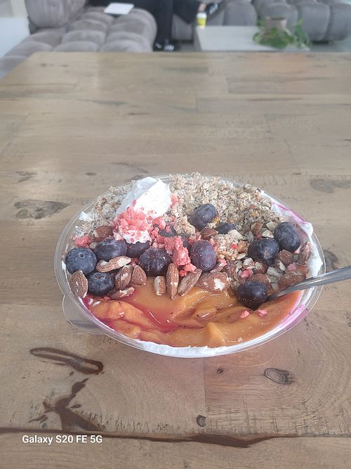 Malibu Bowl at Shaka Vibes in Montreal