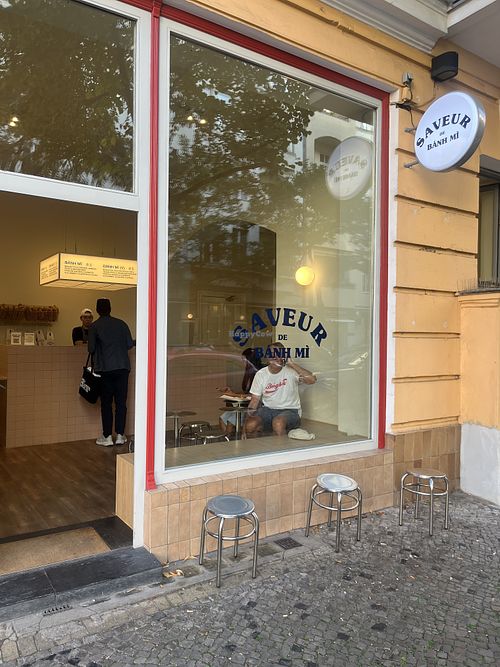 Outside view  at Saveur de Bánh Mì in Berlin
