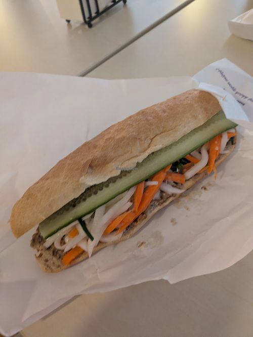Vegan banh mi (9€): 4/5 at Saveur de Bánh Mì in Berlin