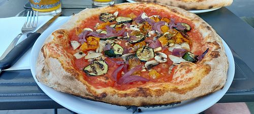 Tasty enough pizza at Sikania Pizzeria in Sicilia