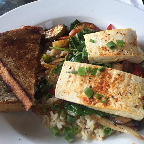 tofu breakfast bowl at Kalaheo Cafe in Kalaheo