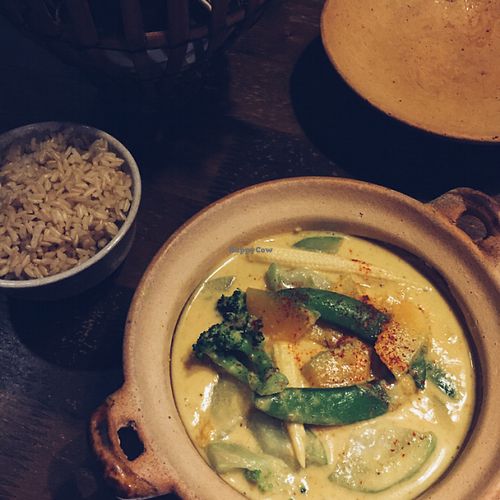 yellow curry pot with brown rice  at Chamkar in Taipei