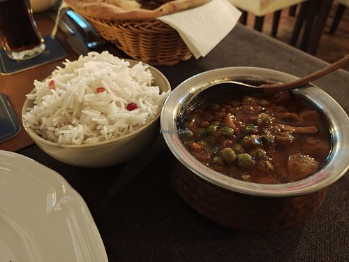 Mushroom Pea Curry at Metro 74 in Virginia