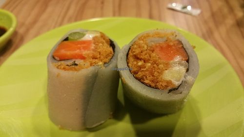 Rolls  at Shuiwen in Taipei