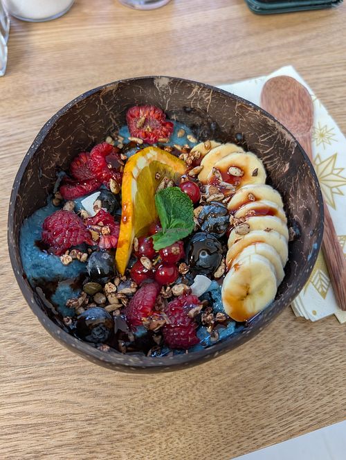Tropical Bowl at Café Twins in Hessen