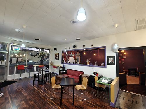  at Makin' Groceries Cafe in Portland