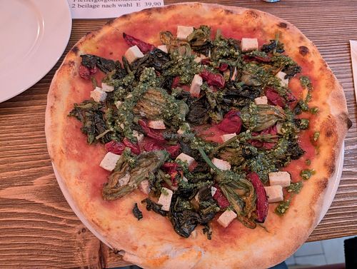 Vegan Pizza - with tofu and pesto at Restaurant Buongiorno St. Peter Ording in Schleswig-holstein