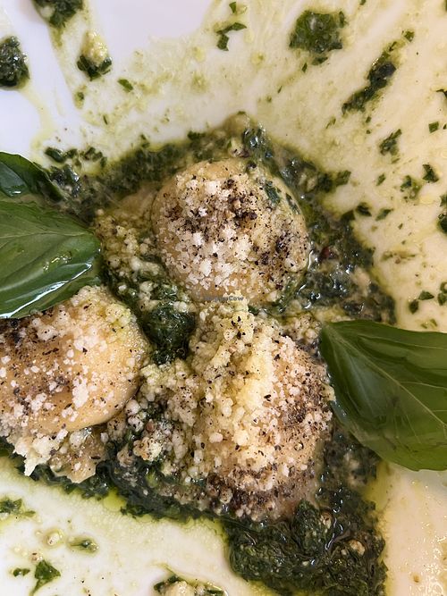 Ravioli pesto genovés   at Sessarego in Mexico City