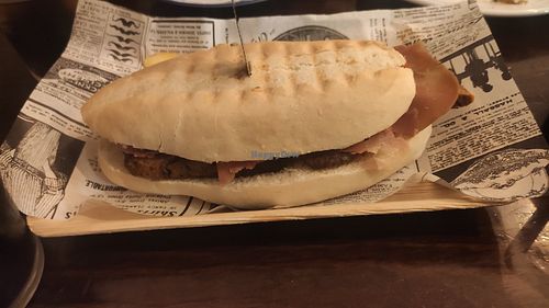 Serranito con sin jamón at Vegan Rock in Sevilla